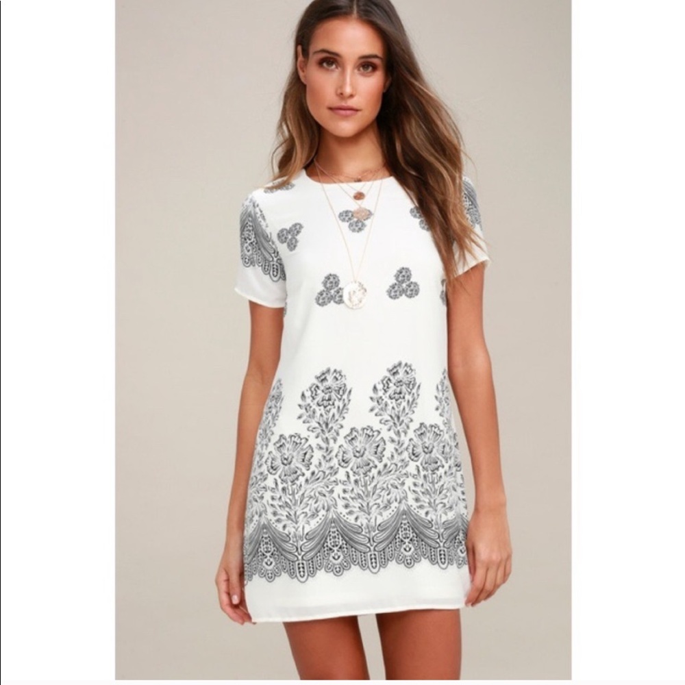 Cute Lulu's Shift Dress 🦋